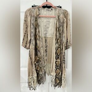Chic Snake Print Kimono Cardigan